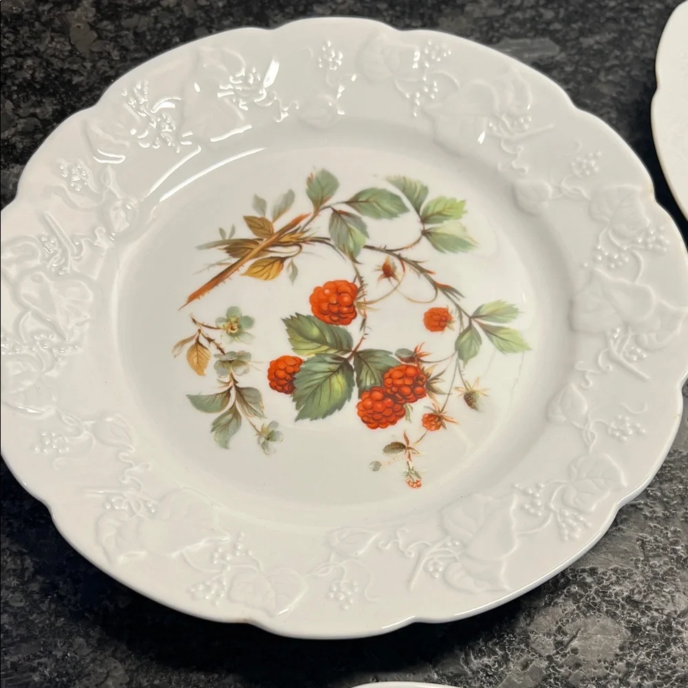 Dansk White Floral Dessert size dishes Set of 4. New in box.  IVY BERRIES